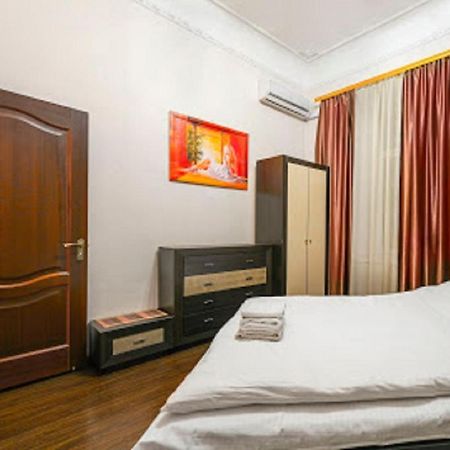 Apartment Mala Zhytomyrska 16 Κίεβο Εξωτερικό φωτογραφία